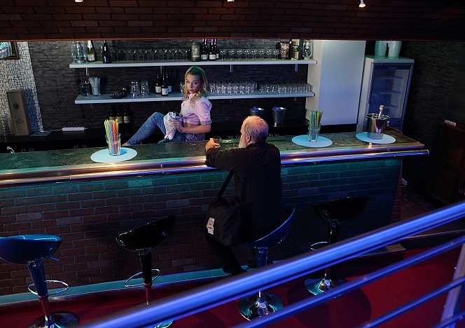 Good barman on counter